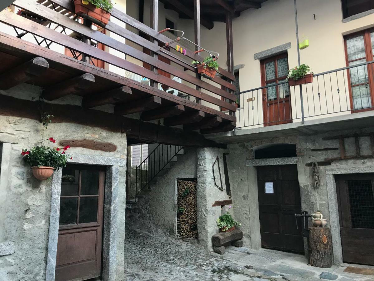 La Corte Del Pane Valbrona Exterior photo